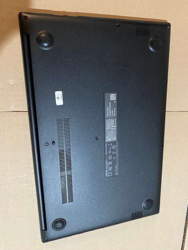 ASUS VivoBook 15  M513L AMD RYZEN 5 4500U |256 GB SSD + 1 TB HDD * 20 GB RAM*RADEON GRAPHICS